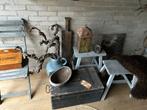 Brocante oude kist krukjes hangkastje lamp snijplank, Ophalen