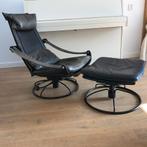 Vintage Nelo Sweden fauteuil en voetenbank Ake Fribyter, Huis en Inrichting, Fauteuils, Ophalen, Gebruikt, 75 tot 100 cm, Nvt