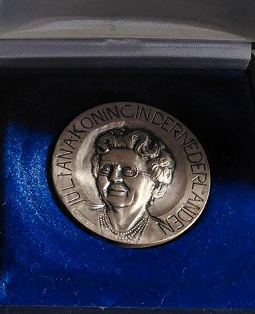 Zilveren munt Koningin Juliana met certificaat ! beschikbaar voor biedingen