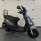 Piaggio Zip Agaat Grijs Vol opties 2021 Custom Brom of Snor, Fietsen en Brommers, Scooters | Piaggio, Ophalen, Maximaal 45 km/u