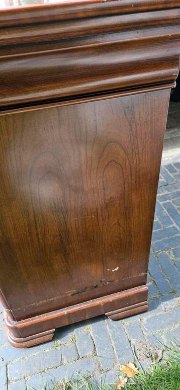 Gratis tv kast ./kachel hout beschikbaar voor biedingen