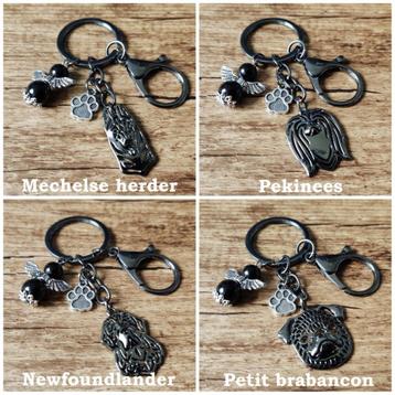 Tas / Sleutelhanger div. hondenrassen gunmetal/zwart + engel beschikbaar voor biedingen