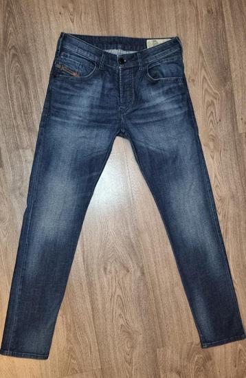 Diesel D-BAZERED W28 L32 = 28x32 - tapered - #D2465 beschikbaar voor biedingen