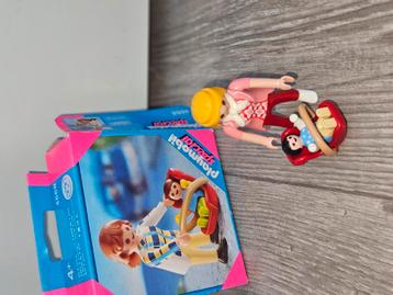 ZGAN moeder met baby Playmobil 4668 beschikbaar voor biedingen