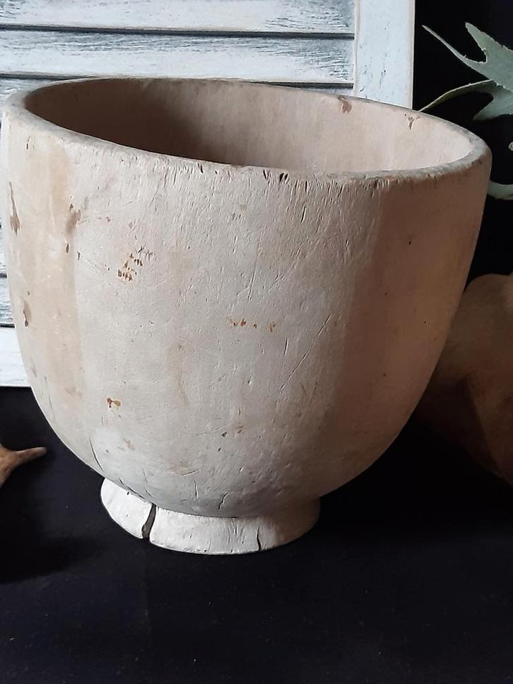 Houten vijzel kom ",vergrijsd" landelijk ,sober sleets stoer, Antiek en Kunst, Curiosa en Brocante, Ophalen of Verzenden