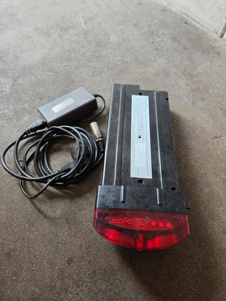 Gereviseerde Cortina Ecomo XL Accu incl lader, Fietsen en Brommers, Fietsaccessoires | Fietsaccu's, Gebruikt, Ophalen of Verzenden