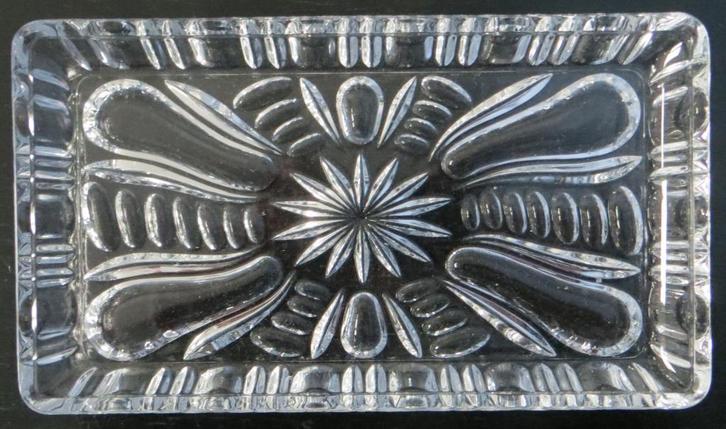 Prachtig rechthoekig plat schaaltje. Kristal of glas., Antiek en Kunst, Antiek | Glas en Kristal, Ophalen of Verzenden