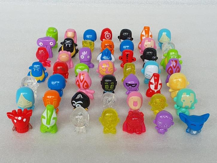 Lot van 49 Gogo's Crazy Bones, Verzamelen, Poppetjes en Figuurtjes, Gebruikt, Ophalen of Verzenden