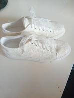 Westerleigh bruidssneakers maat 41 kleur ivory, Kleding | Dames, Trouwkleding en Trouwaccessoires, Ophalen of Verzenden, Nieuw