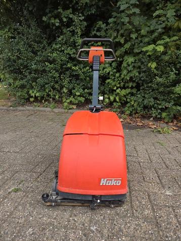 Hako 350 Schrobzuigmachine - Compact en Efficiënt beschikbaar voor biedingen