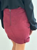 Daphnea Rokje Suede Look Maat S, Ophalen of Verzenden, Zo goed als nieuw, Maat 36 (S), Boven de knie