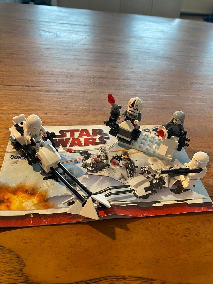 LEGO Star Wars (8084) Snowtrooper Battle Pack, Hobby en Vrije tijd, Modelbouw | Figuren en Diorama's, Zo goed als nieuw, 1:50 of kleiner