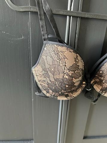 Marlies Dekkers BH 75C Zwart/Roze Kant beschikbaar voor biedingen