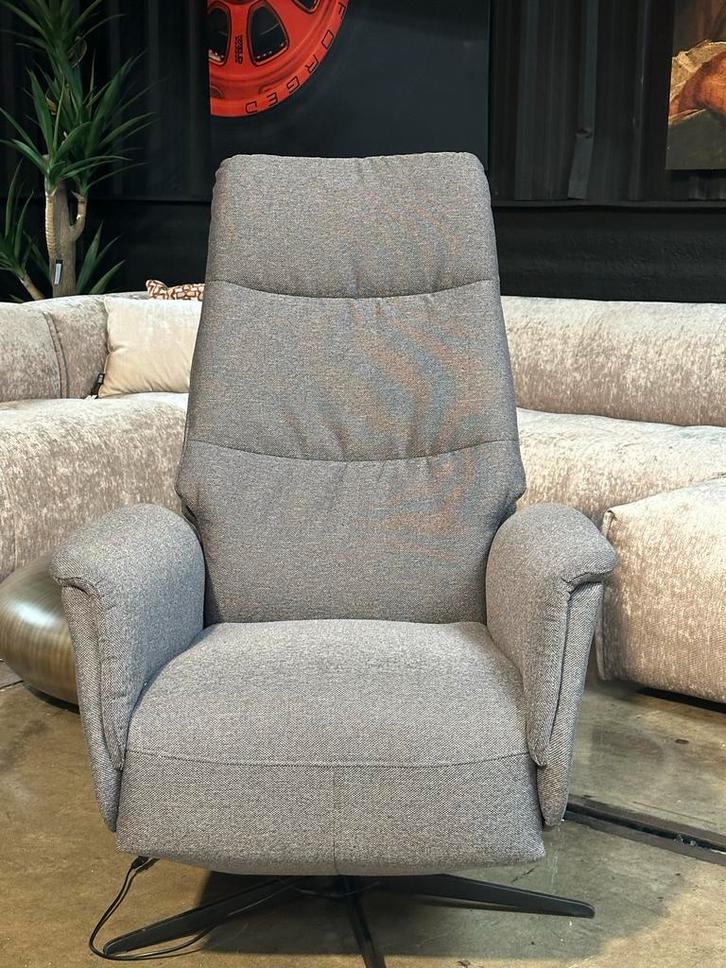 Elektrische Relaxstoel - SHOWMODEL!, Huis en Inrichting, Fauteuils, Nieuw, Stof, 75 tot 100 cm, Ophalen