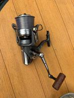Zeemolen Daiwa emcast advannced 6000, Ophalen of Verzenden, Zo goed als nieuw, Molen