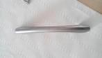 17 metalen (rvs of aluminium?) design handgrepen keuken, Minder dan 50 cm, Overige kleuren, Ophalen of Verzenden, Zo goed als nieuw