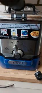 Friteuse  Tefal 4 liter zgs, Ophalen, Zo goed als nieuw, Koffiemachine