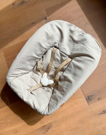 Stokke Tripp Trapp newbornset beige met extra hoes beschikbaar voor biedingen