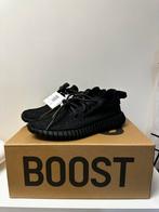 Adidas Yeezy Boost 350 Pirate black 42 2/3 DS, Zwart, Nieuw, Ophalen of Verzenden, Sneakers of Gympen