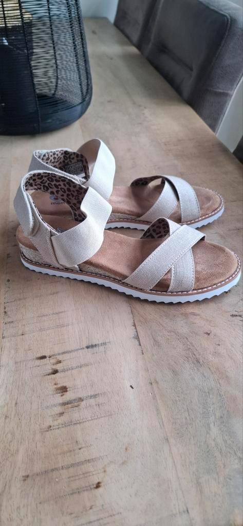 Nieuwe Skechers dames sandalen!, Kleding | Dames, Schoenen, Nieuw, Sandalen of Muiltjes, Beige, Ophalen of Verzenden