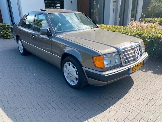 Mercedes-Benz 200-500 (W124), Auto's, Mercedes-Benz, Bedrijf, Te koop, 200-Serie, ABS, Elektrische ramen, Lichtmetalen velgen