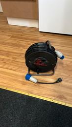 Kabelhaspel ruim 45 meter met CEE aansluiting en verloop, Caravans en Kamperen, Caravan accessoires, Ophalen, Zo goed als nieuw