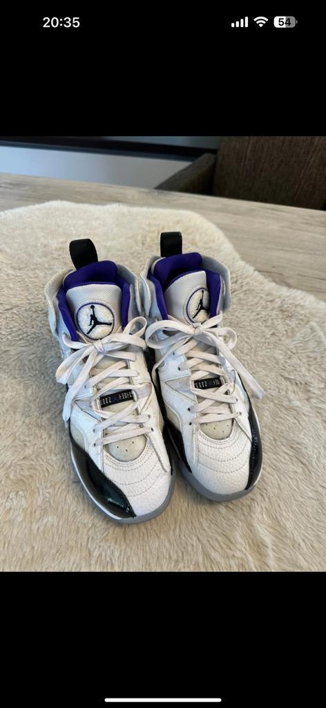 Jordan JUMPMAN two tray, Sport en Fitness, Basketbal, Zo goed als nieuw, Schoenen, Ophalen of Verzenden