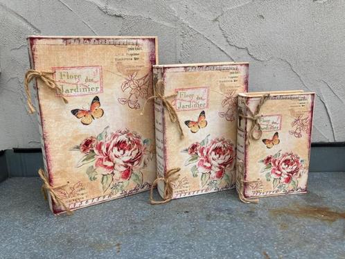 DECORATIE BOEKEN FLORE DES JARDINIER 3 DLG GROTE SET, Huis en Inrichting, Woonaccessoires | Wanddecoraties, Nieuw, Ophalen of Verzenden