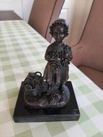 Bronzen meisje, Antiek en Kunst, Antiek | Koper en Brons, Ophalen of Verzenden