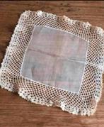 Zakdoekje / pochet van batist (117), Antiek en Kunst, Antiek | Kleding en Accessoires, Ophalen of Verzenden, Dames