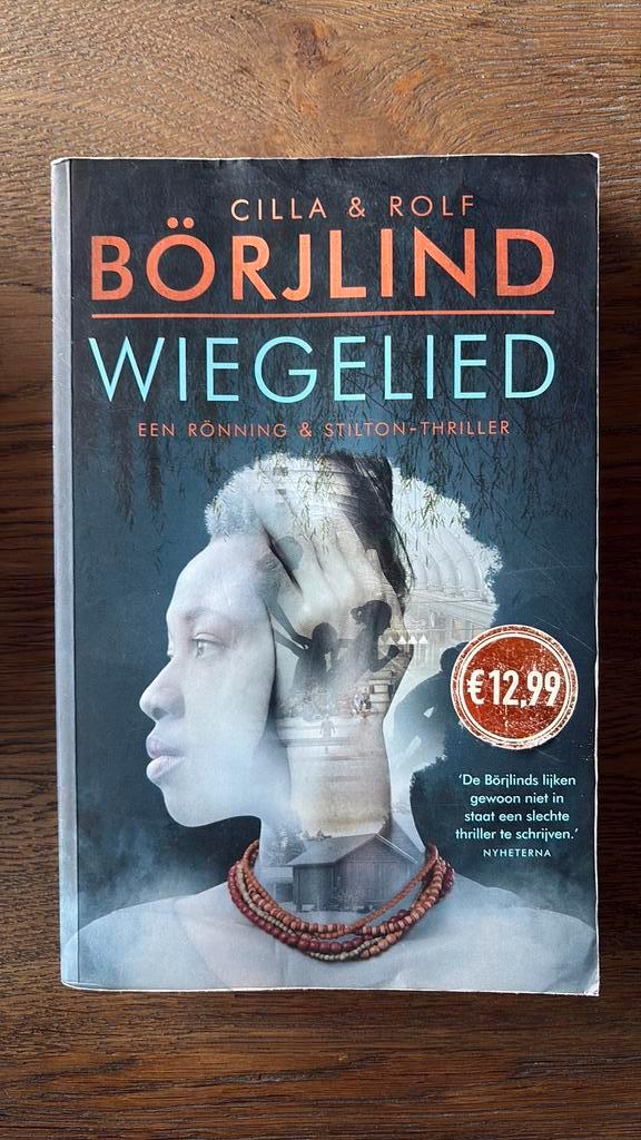 Cilla En Rolf Börjlind - Wiegelied, Boeken, Thrillers, Gelezen, Ophalen of Verzenden