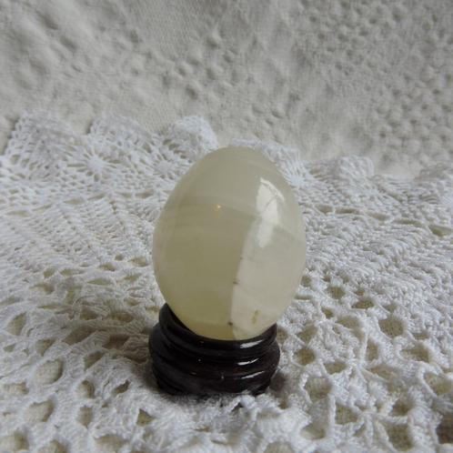 Ei edelsteen wit 4 cm, Sieraden, Tassen en Uiterlijk, Edelstenen, Ophalen of Verzenden