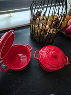 2 kleine gietijzeren pannetjes, Huis en Inrichting, Keuken | Tupperware, Ophalen of Verzenden, Rood, Overige typen