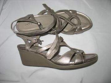 Ecco Sandalen Maat 39 *Mooie Kleur