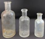 3 oude medicijnflesjes - bodemvondsten - Adv 342, Antiek en Kunst, Ophalen of Verzenden