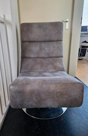 Relax Stoel met Draaivoet beschikbaar voor biedingen