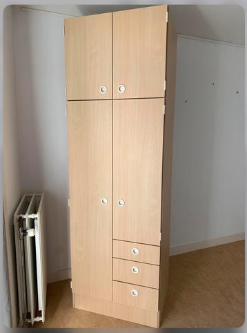 Gratis kast 2.50 meter hoog