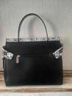 Elegante Zwarte Handtas met Slangenprint Details, Ophalen of Verzenden, Zo goed als nieuw, Zwart, Handtas