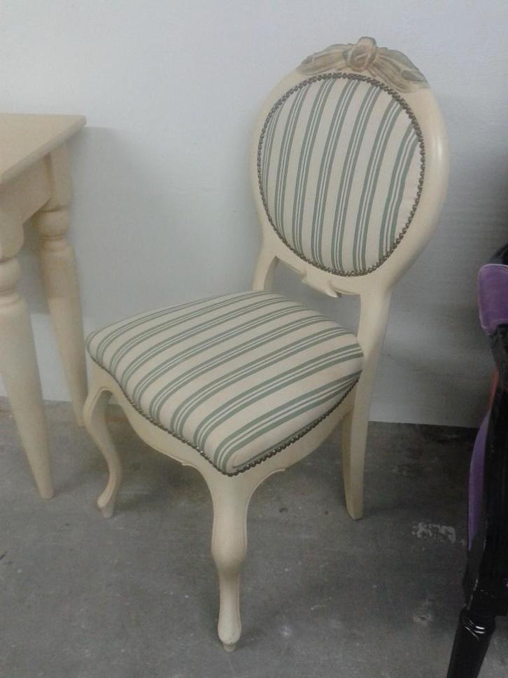 Medaillon STOEL met Rozen Ornament <> Off-White en Groen, Huis en Inrichting, Stoelen, Zo goed als nieuw, Eén, Hout, Stof, Overige kleuren