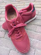 Merk Woden, bordeaux rood, vrijwel nieuw mt 41, Kleding | Dames, Schoenen, Ophalen of Verzenden, Zo goed als nieuw, Rood, Sneakers of Gympen