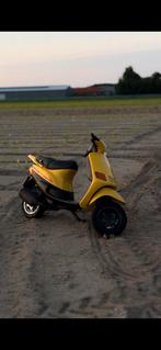 Zip fastrider 125cc, Fietsen en Brommers, Scooters | Piaggio, Ophalen, Zip, 125 cc, Zo goed als nieuw