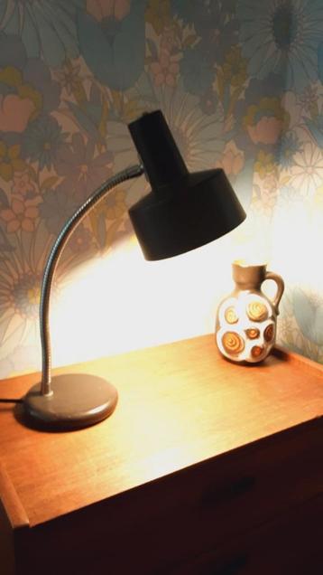 Anvia Almelo lamp. Donkerbruin met chroom. beschikbaar voor biedingen