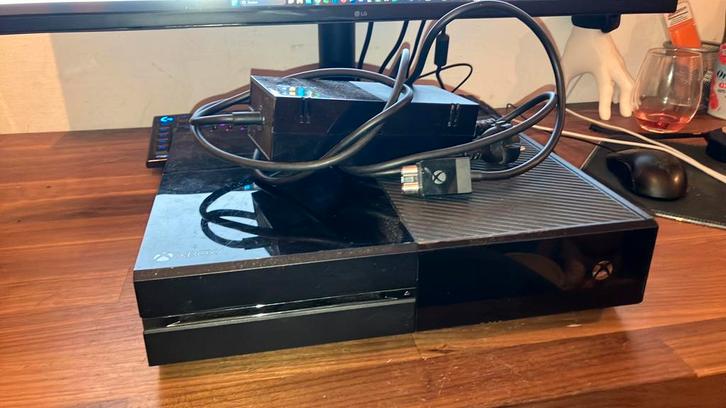 Xbox one console, Spelcomputers en Games, Spelcomputers | Xbox One, Gebruikt, Xbox One, 500 GB, Zonder controller, Ophalen of Verzenden