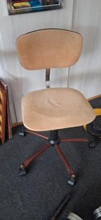 Retro bureaustoel met ribstof, Ophalen of Verzenden, Gebruikt, Beige, Bureaustoel