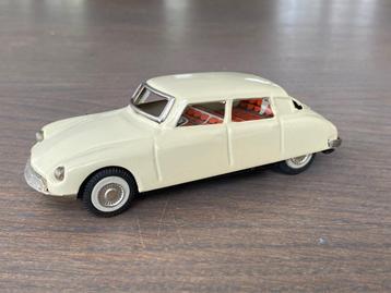 Citroën DS19 - Model 1960 - Made in Japan beschikbaar voor biedingen