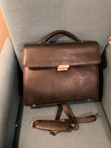 Schooltas,aktetas, schoudertas, laptoptas ,Delsey beschikbaar voor biedingen