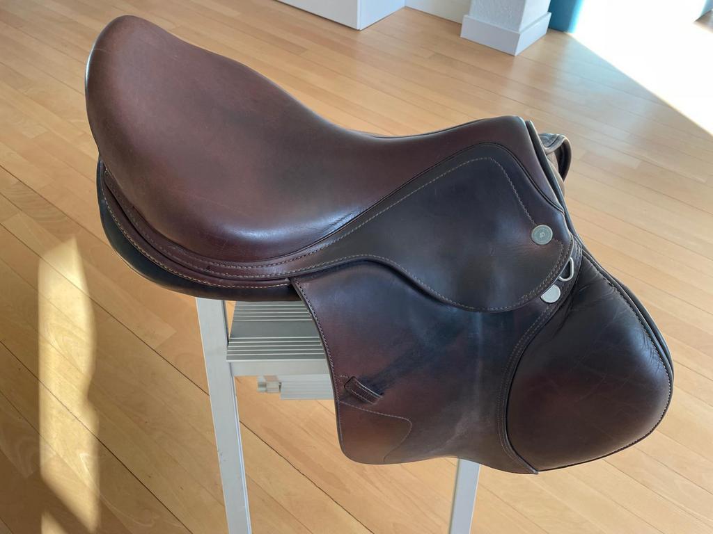 Prestige X-Perience Springzadel 17, Dieren en Toebehoren, Paarden en Pony's | Zadels, Zo goed als nieuw, Springen, Ophalen of Verzenden