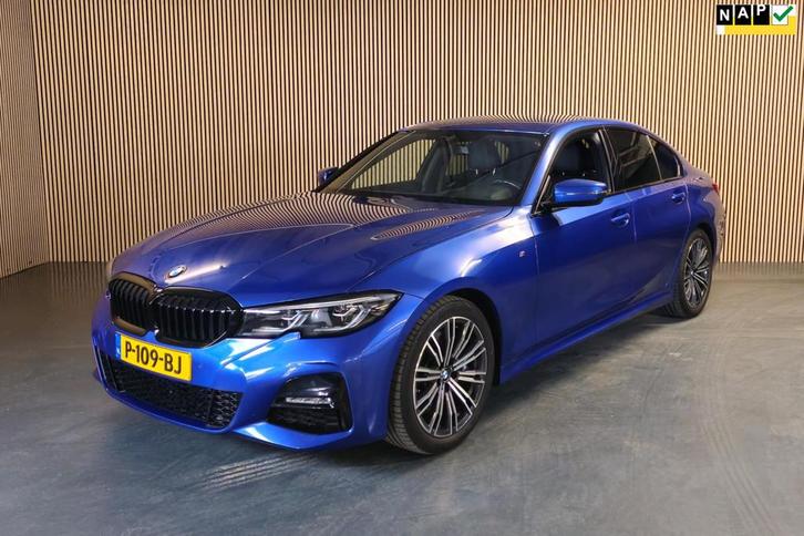 BMW 3-serie 320i Business Edition Plus M-Sport Bj2022, Auto's, BMW, Bedrijf, Te koop, 3-Serie, ABS, Achteruitrijcamera, Airbags