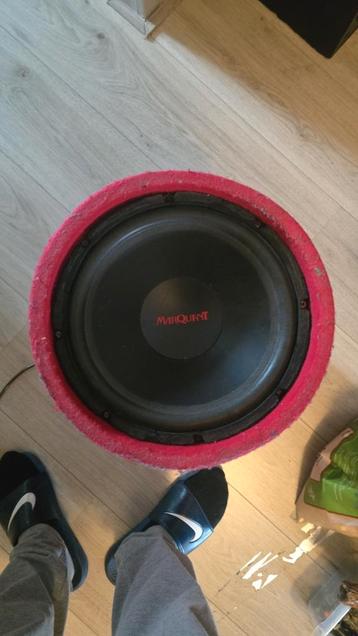 Subwoofer voor in de auto beschikbaar voor biedingen