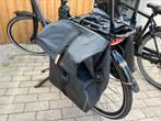 Basil dubbele fietstas Urban Dry Double bag 50 L solid black, Fietsen en Brommers, Fietsaccessoires | Fietstassen, Ophalen of Verzenden